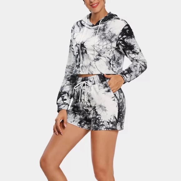 Sanluc Other - Cotton Tie Dye Short and Sweater Lounge Set